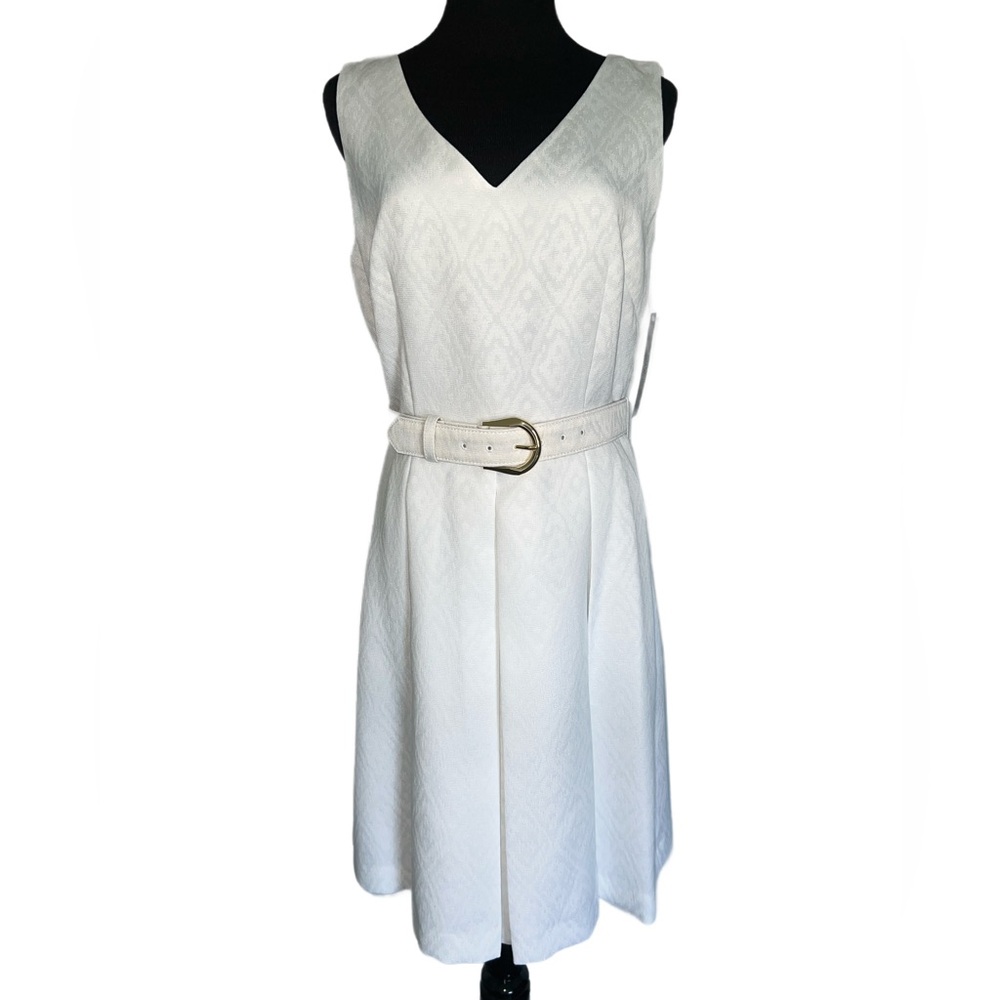 NWT Tahari belted pleated a line dress